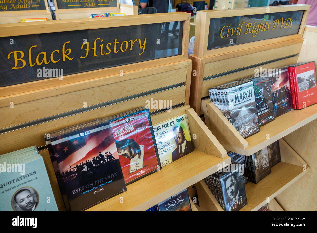 Washington DC, Martin Luther King Memorial, Buchhandlung, Shopping Shopper Shopper Shop Geschäfte Markt Märkte Marktplatz Kauf Verkauf, Einzelhandelsgeschäfte Stockfoto