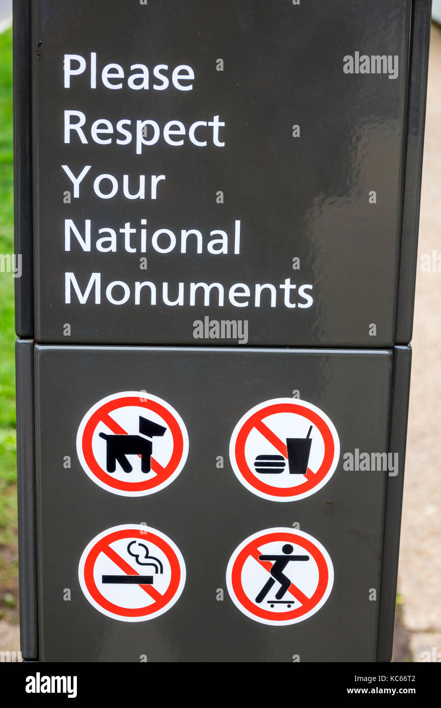 Washington DC, National Mall, Schild, Besucherverhalten, keine Haustiere, kein Rauchen, kein Schlittschuhlaufen, kein Essen, nationale Denkmäler beachten, Regeln, DC170527008 Stockfoto