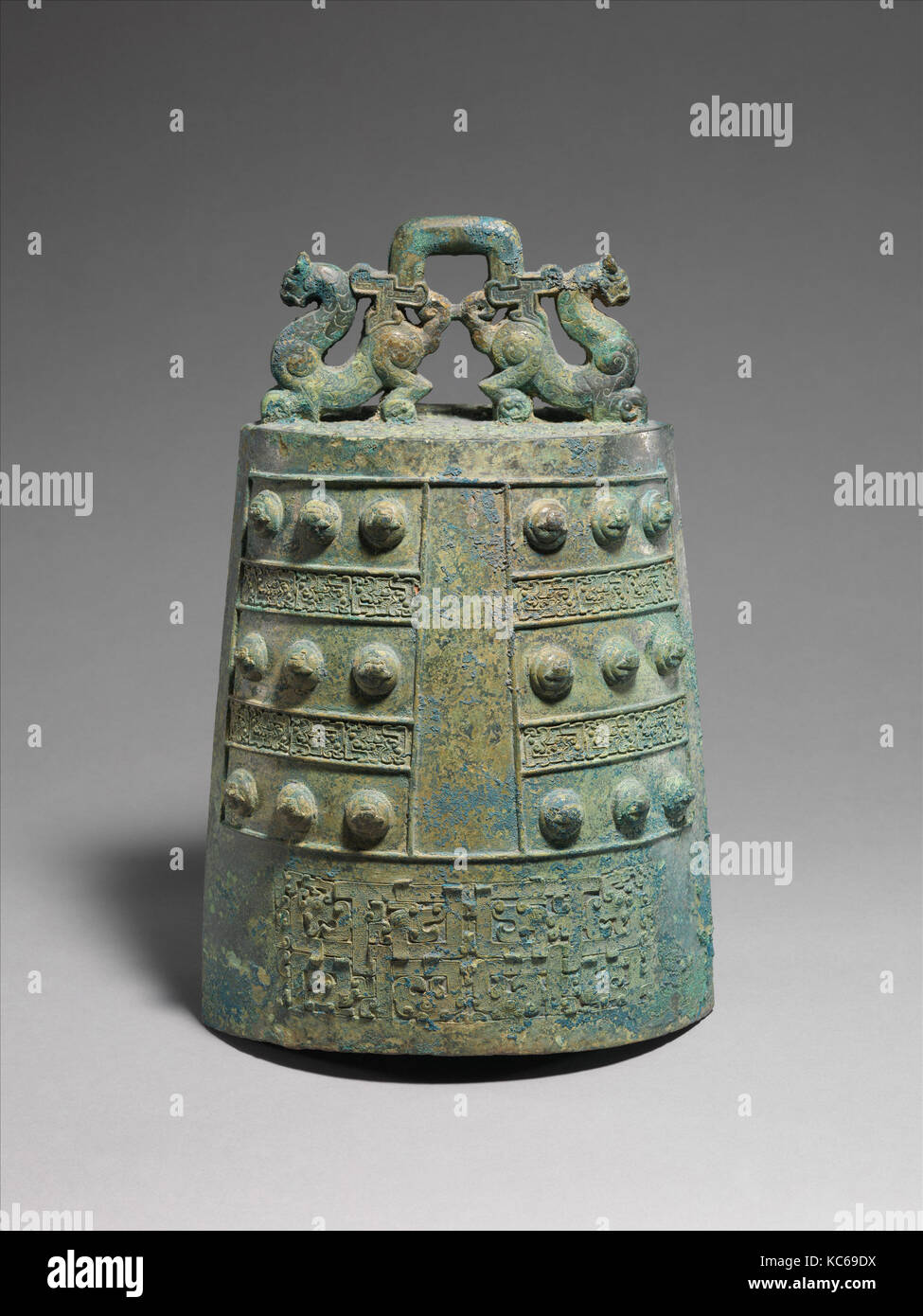 春秋 青銅鐘, Bell (Zhong), östliche Zhou Dynastie, Frühling und Herbst periode (770 - 476 v. Chr.), frühen fünften Jahrhundert v. Chr., China, Bronze, H.1. Stockfoto