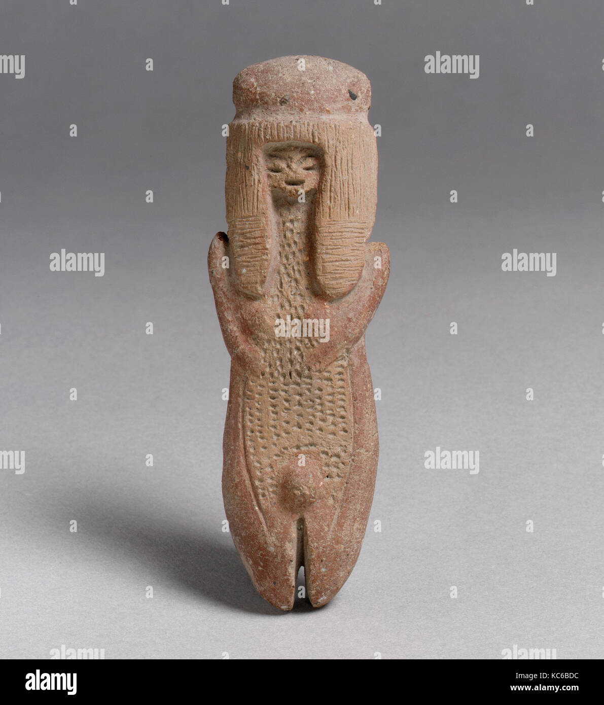 Abbildung, 2200 - 2000 v. Chr., Ecuador, Valdivia, Keramik, H.4 x W. 1 1/4 in. (10.2 x 3.2 cm), Ceramics-Sculpture Stockfoto