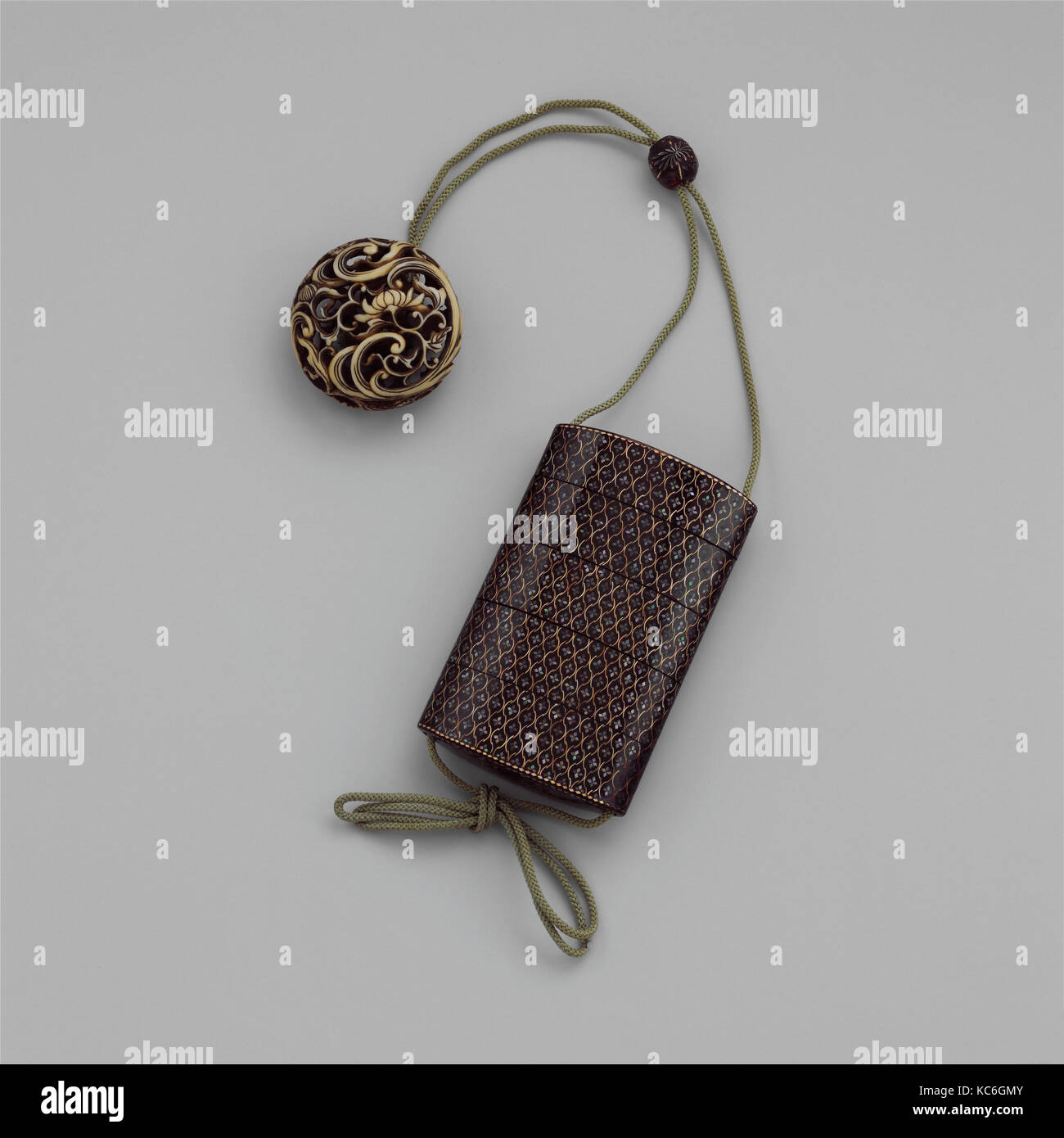 幾何模様蒔絵印籠, Inrō mit geometrischen Muster, erste Hälfte des 19. Jahrhunderts Stockfoto