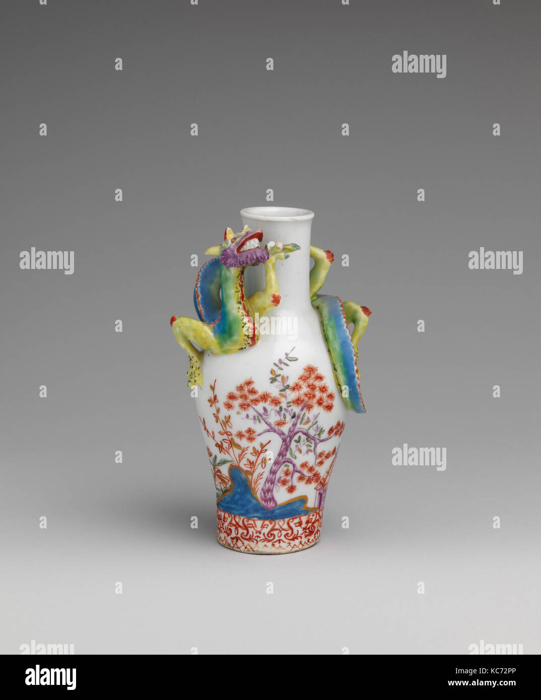 Vase (ein Paar), Ca. 1730 - 40, Österreich, Wien, Hartporzellan, Höhe: 5. (12,7 cm), Ceramics-Porcelain Stockfoto