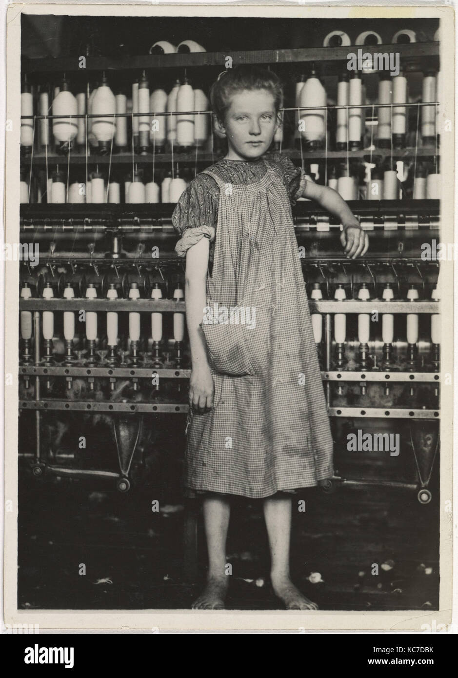 Addie Karte, 12 Jahre. Spinner in Pownal Cotton Mill. Mädchen in der Mühle sagen sie ist 10 Jahre Stockfoto