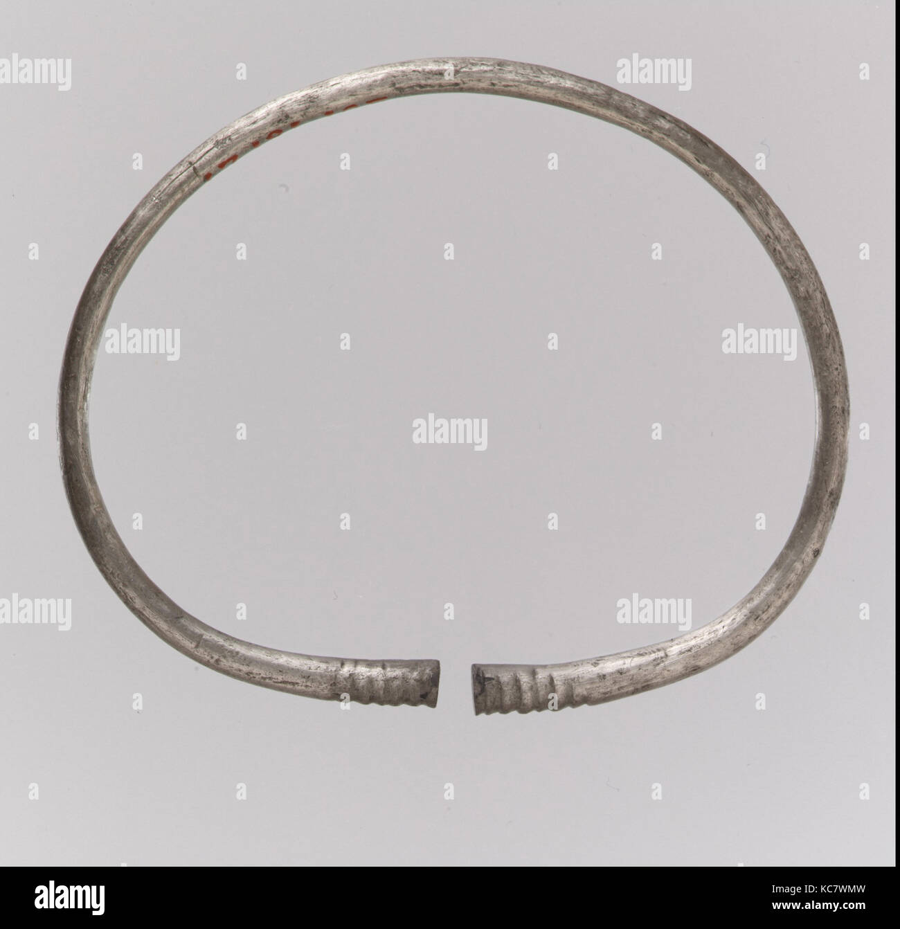 Armband 6 Jahrhundert Alemannische Silber Gesamt 2 1 16 X 3 16 In 0 4oz 5 3 X 0 4 Cm 10 G Metalwork Silver Stockfotografie Alamy
