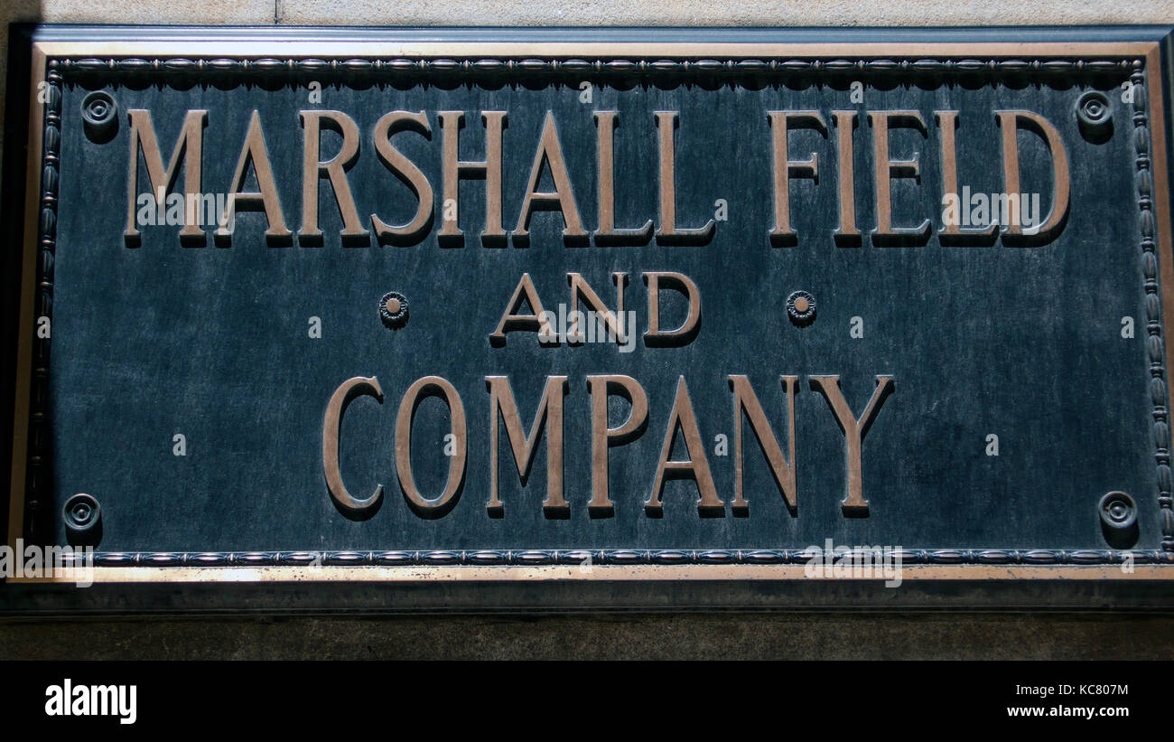 Alte Marshall Field messing Typenschild auf Macys Kaufhaus Chicago USA Stockfoto