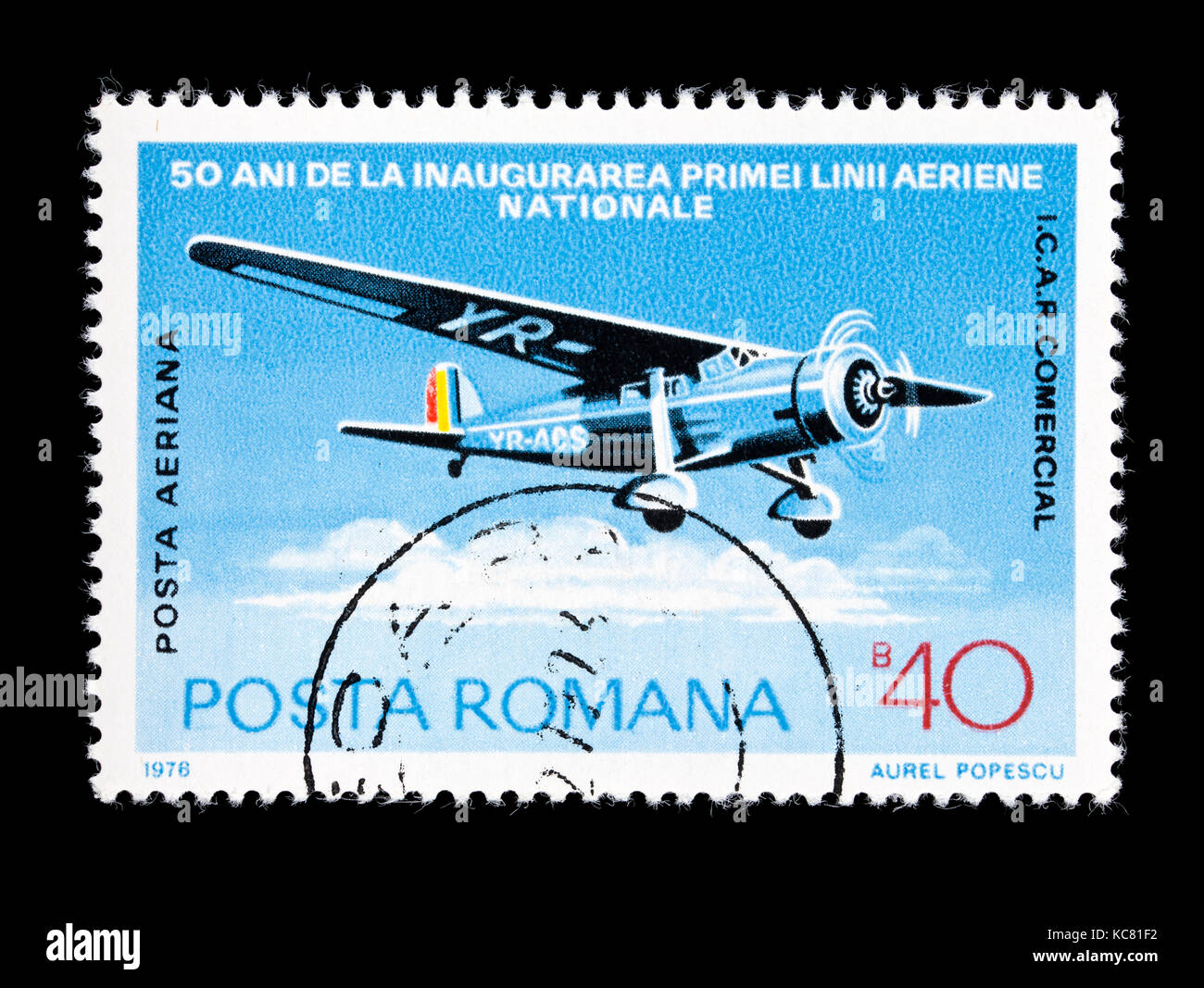 Briefmarke aus Rumänien, das eine I.C.A.R. Commercial Airplane, 50. Jahrestag der rumänischen nationalen Fluggesellschaften. Stockfoto