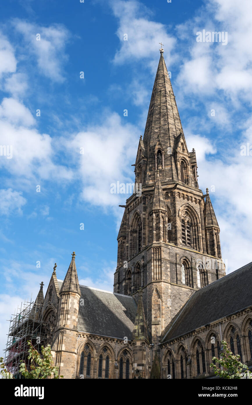 Der Turm von St. Mary's Kathedrale in Edinburgh, Schottland, Großbritannien Stockfoto