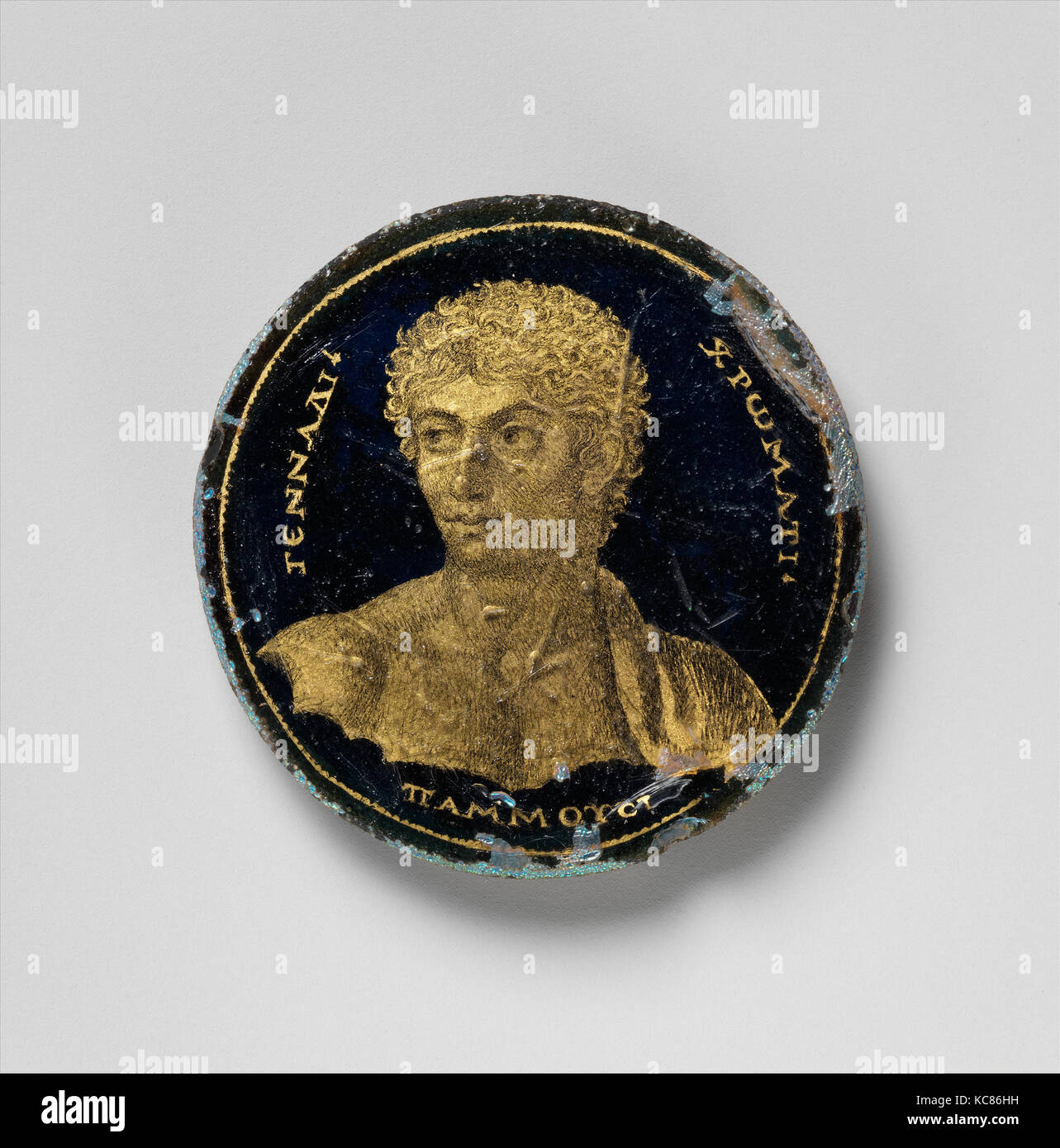 Medaillon mit einem Porträt von Gennadios, 250-300, in Alexandria, Ägypten, Römische, Glas, Blattgold, farbfassung, Gesamt: 1 5/8 Stockfoto