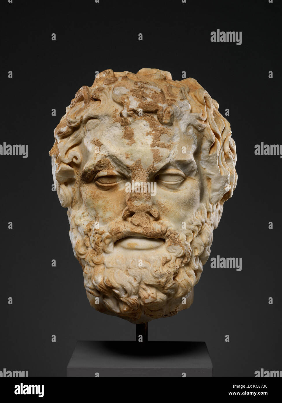 Marmor Kopf eines bärtigen Mannes, Imperial, 2. Jahrhundert n. Chr., Römische, Marmor, H. 12 3/16 in. (31 cm), Stein Skulptur Stockfoto