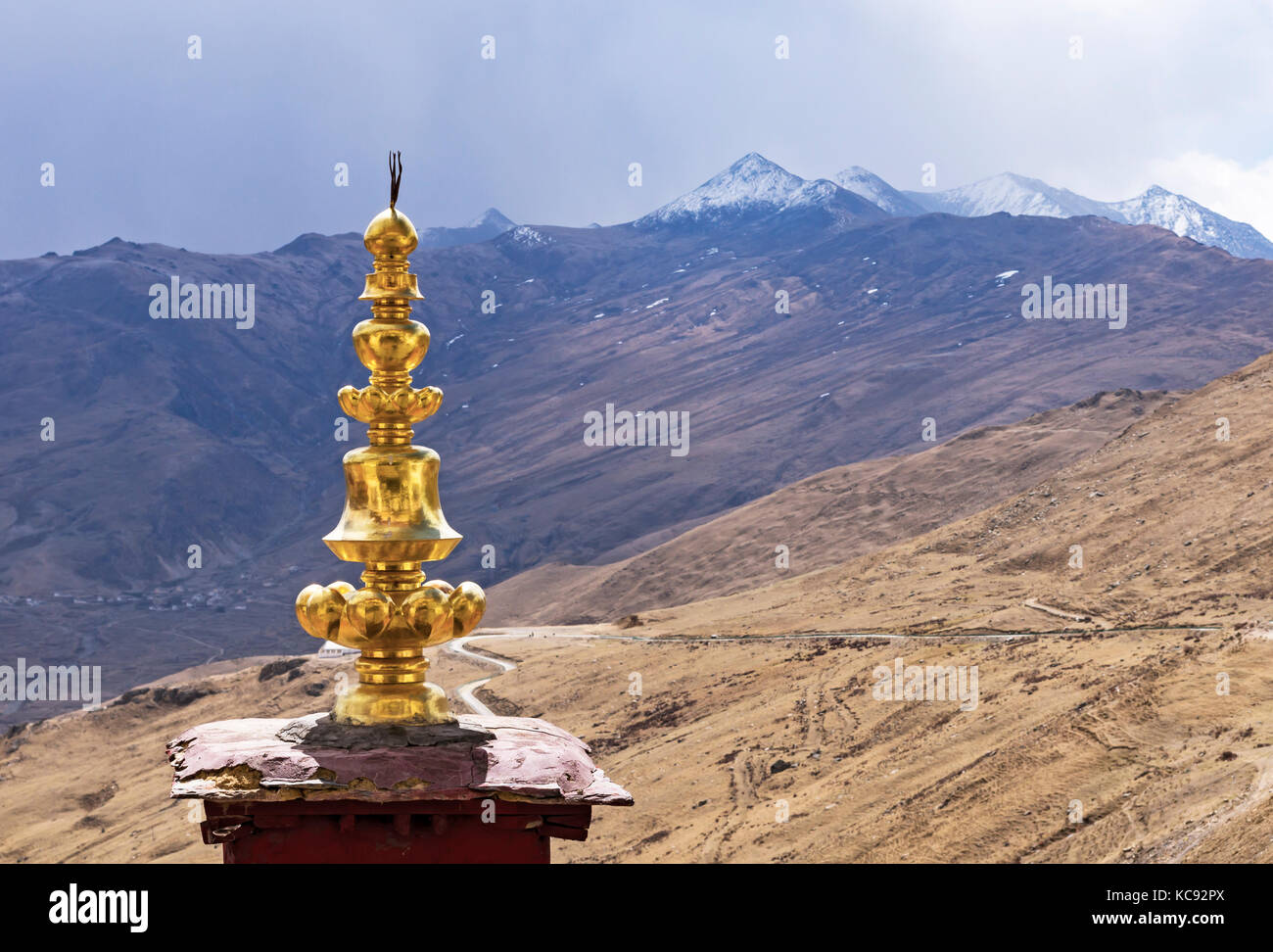 Das Querformat vom buddhistischen Kloster Ganden - in der Nähe von Lhasa, Tibet. Stockfoto