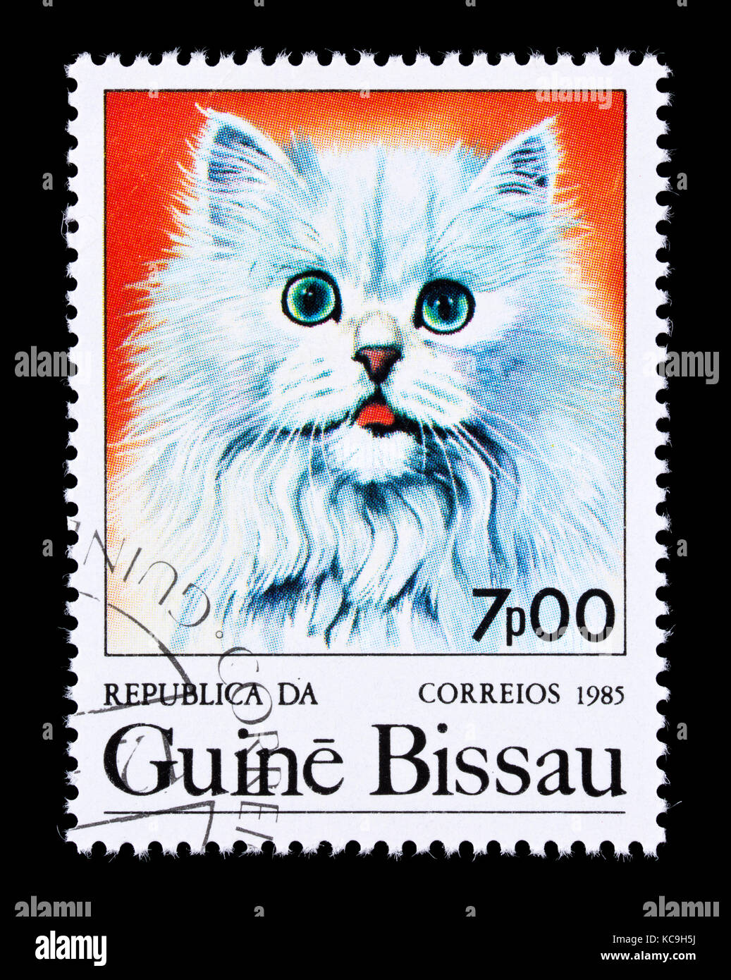 Briefmarke aus Guinea Bissau, die eine Katze Stockfoto