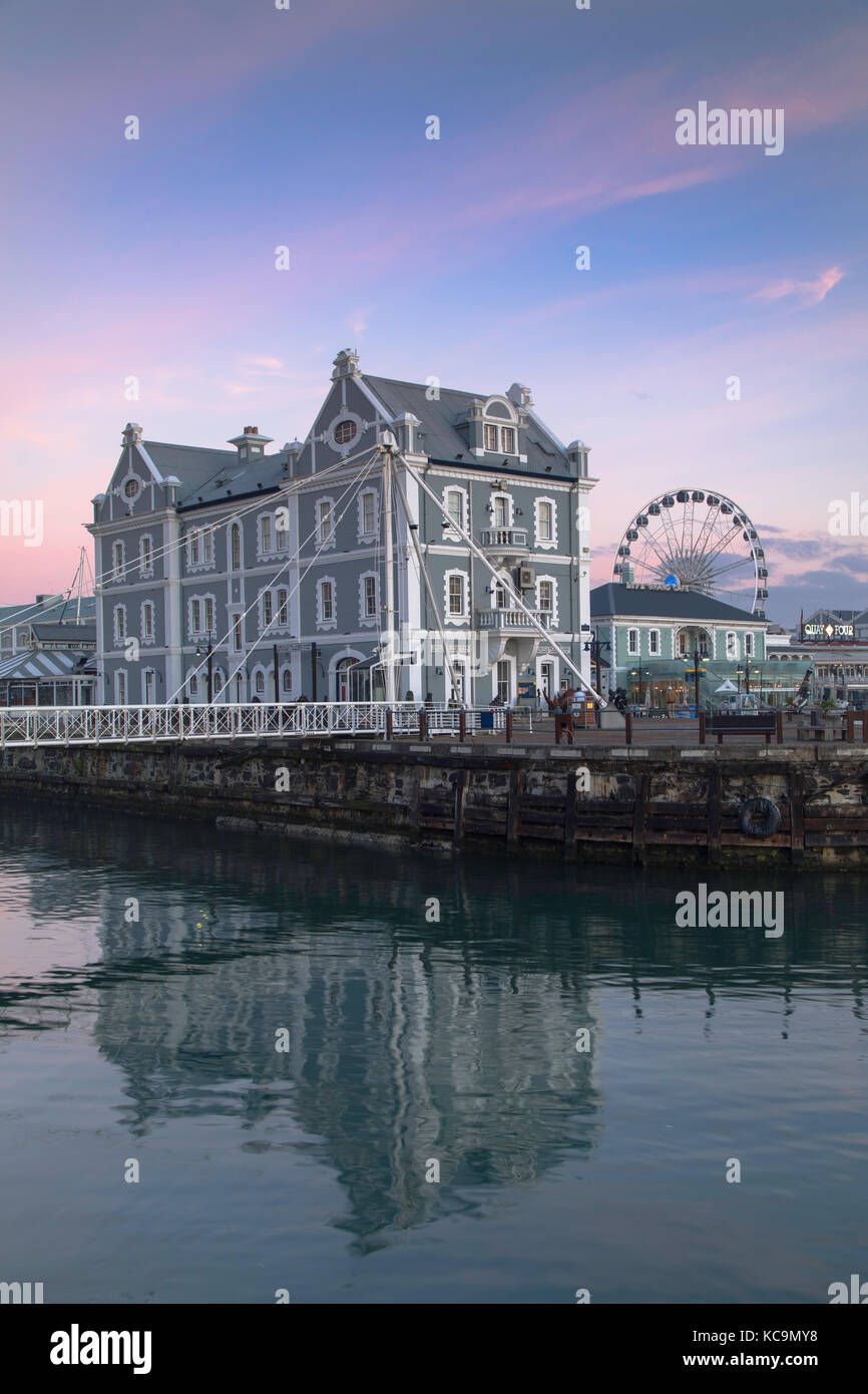 Victoria und Albert (v+a waterfront in der Morgendämmerung, Cape Town, Western Cape, Südafrika Stockfoto
