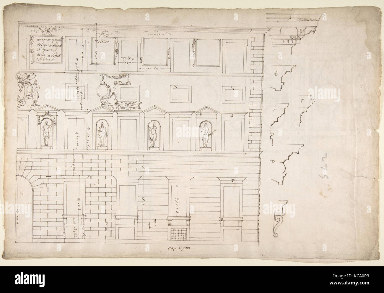 Palazzo Spada (farnese), rechte Hälfte, Höhe; Details Profile (recto) Wand, innen, Höhe; Decke, Stockfoto