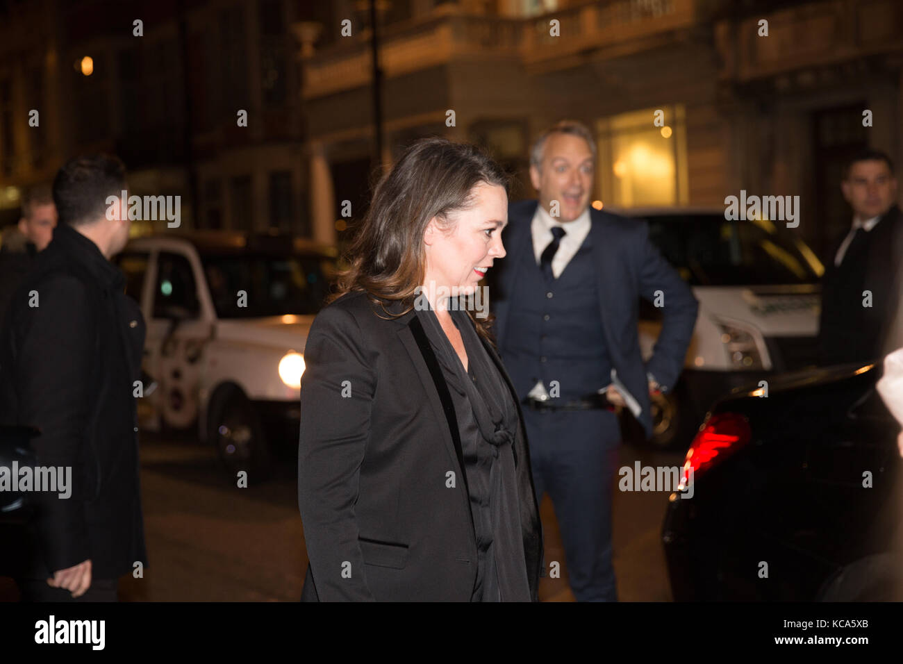 Olivia Colman bei den Harper's Bazaar Women of the Year Awards 2016 in London Stockfoto