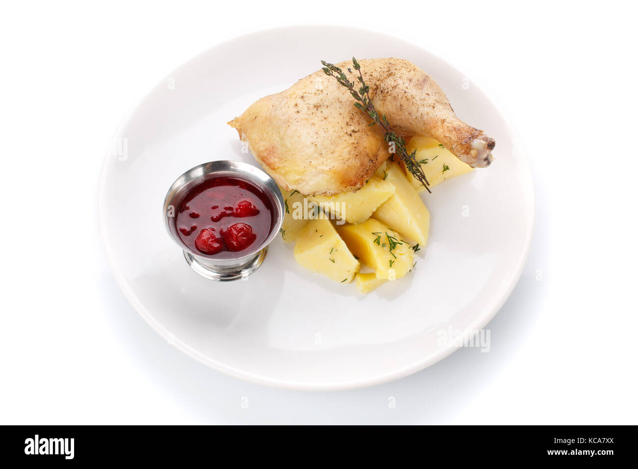 Ein köstliches Mittagessen. Kartoffeln mit Huhn und Sauce Stockfoto