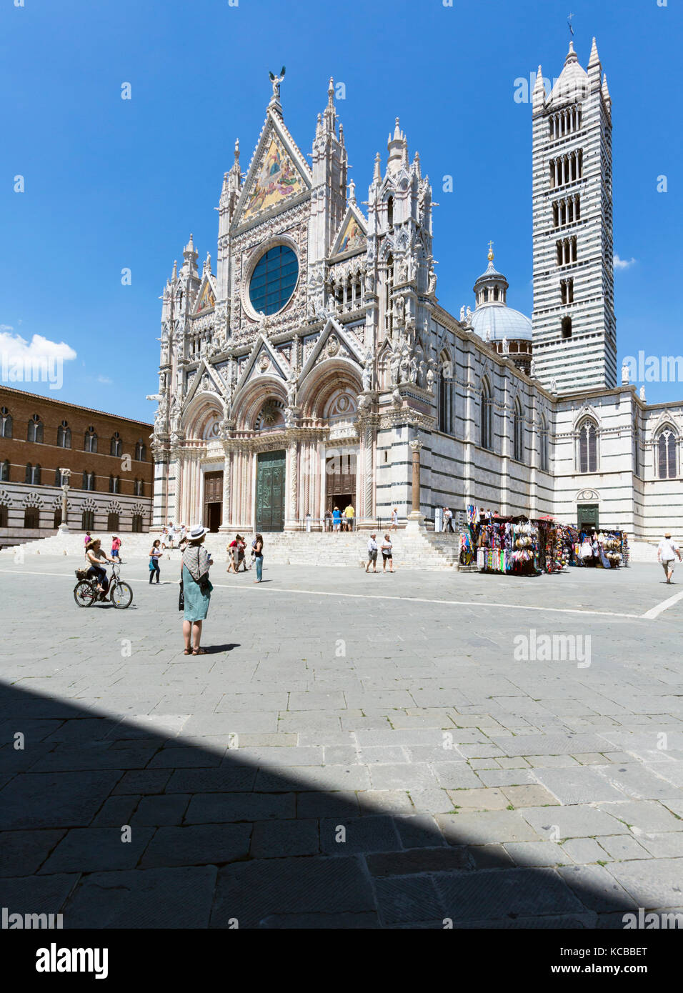 Siena, Provinz Siena, Toskana, Italien. Der dom oder die Kathedrale. Das historische Zentrum von Siena gehört zum UNESCO-Weltkulturerbe. Stockfoto