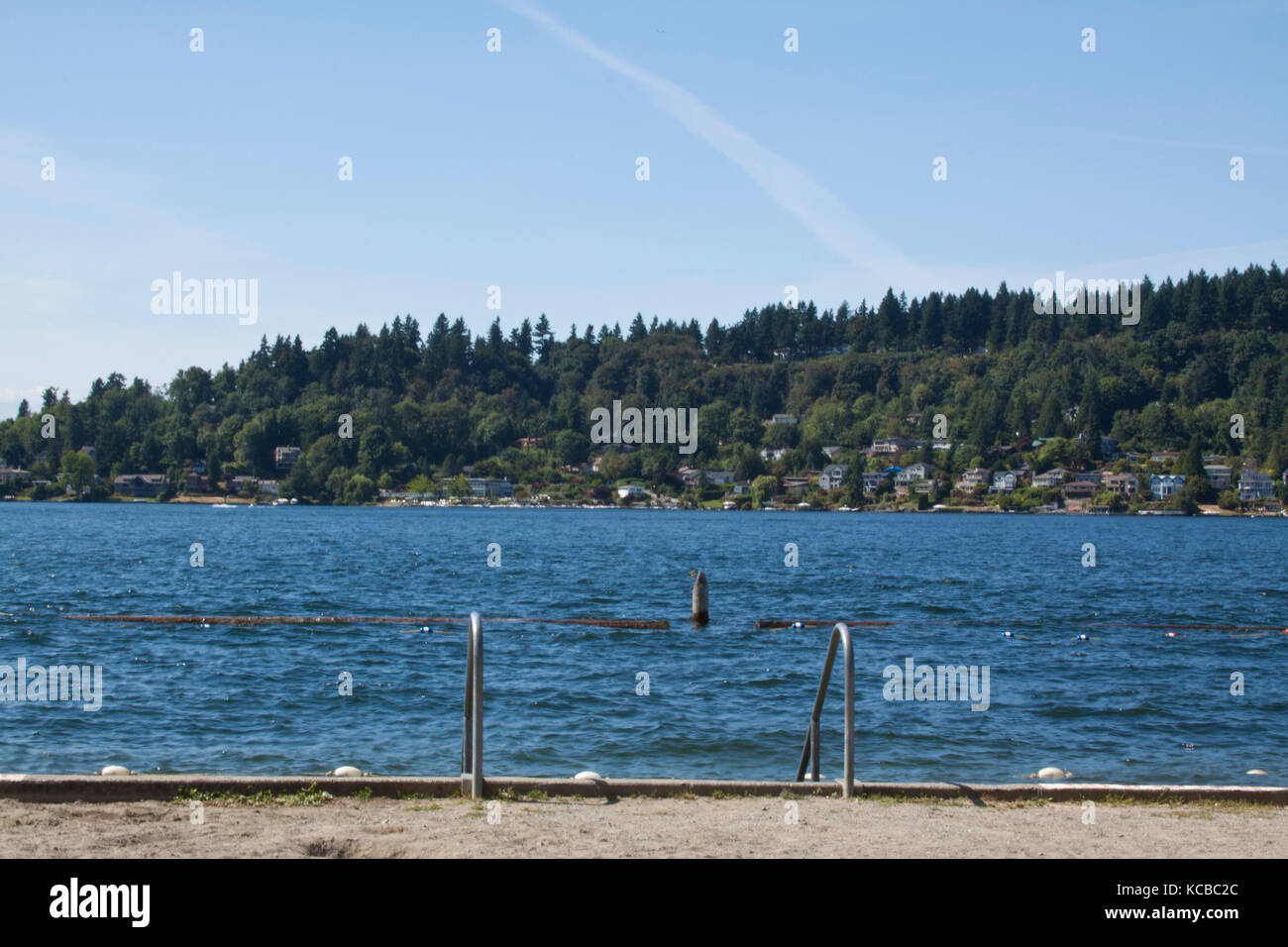 Blue Lake in Washington, im Sommer Stockfoto