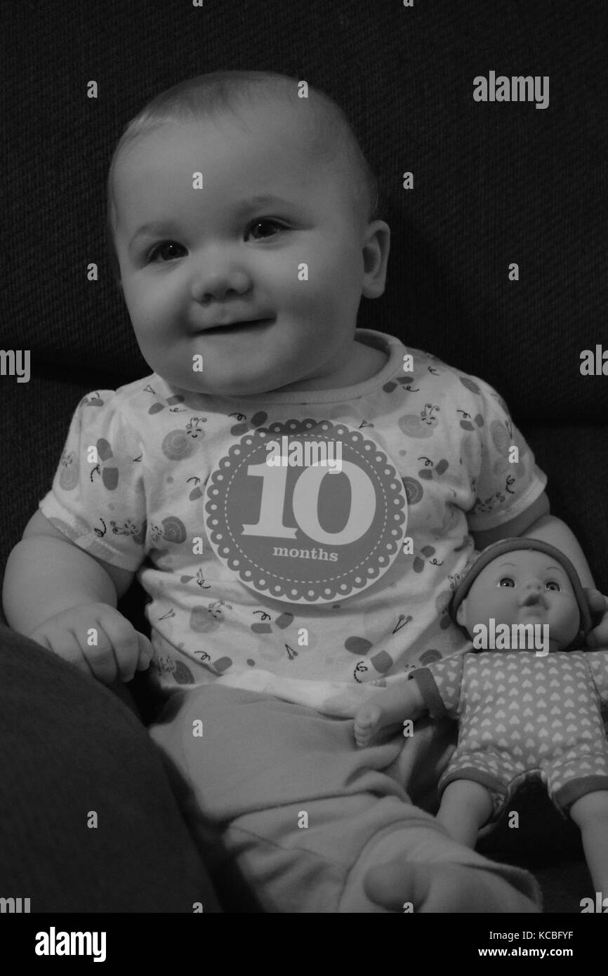 10 Monate altes Babymädchen Stockfoto