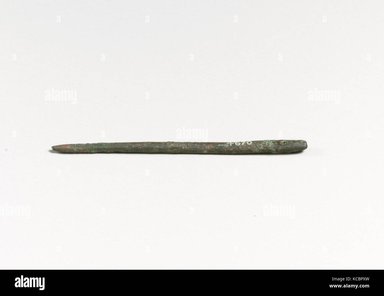 Nadel, die zyprische, die Bronze, Andere: 2 9/16-in. (6,5 cm), Bronzen Stockfoto