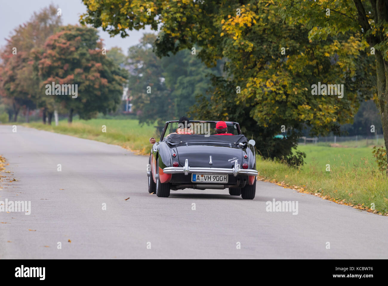 Augsburg, Deutschland - Oktober 1, 2017: 1964 Austin Healey 3000 Mk III oldtimer Auto an der fuggerstadt Classic 2017 Oldtimer Rallye am 1. Oktober 2017 Stockfoto