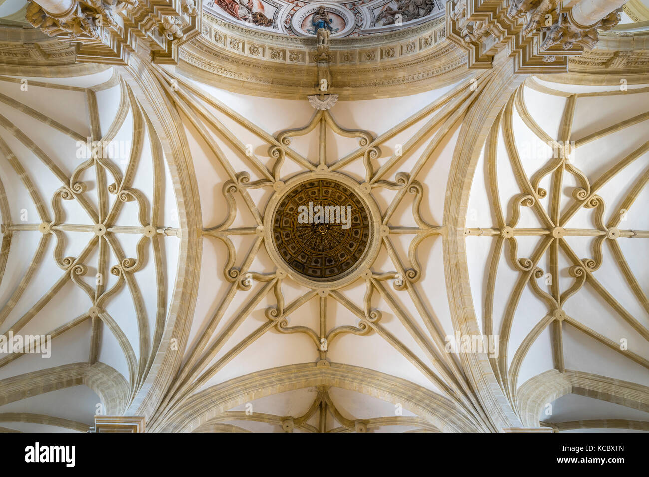 Kreuzungen, Isabelline Rippengewölbe, Catedral de Santa Maria, Baeza, UNESCO-Weltkulturerbe, Provinz Jaén, Andalusien Stockfoto