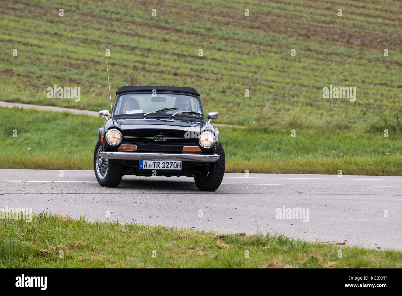 Augsburg, Deutschland - 1. Oktober 2017: Triumph Tr 6 Oldtimer Auto an der fuggerstadt Classic 2017 Oldtimer Rallye am 1. Oktober 2017 in Augsburg. Stockfoto