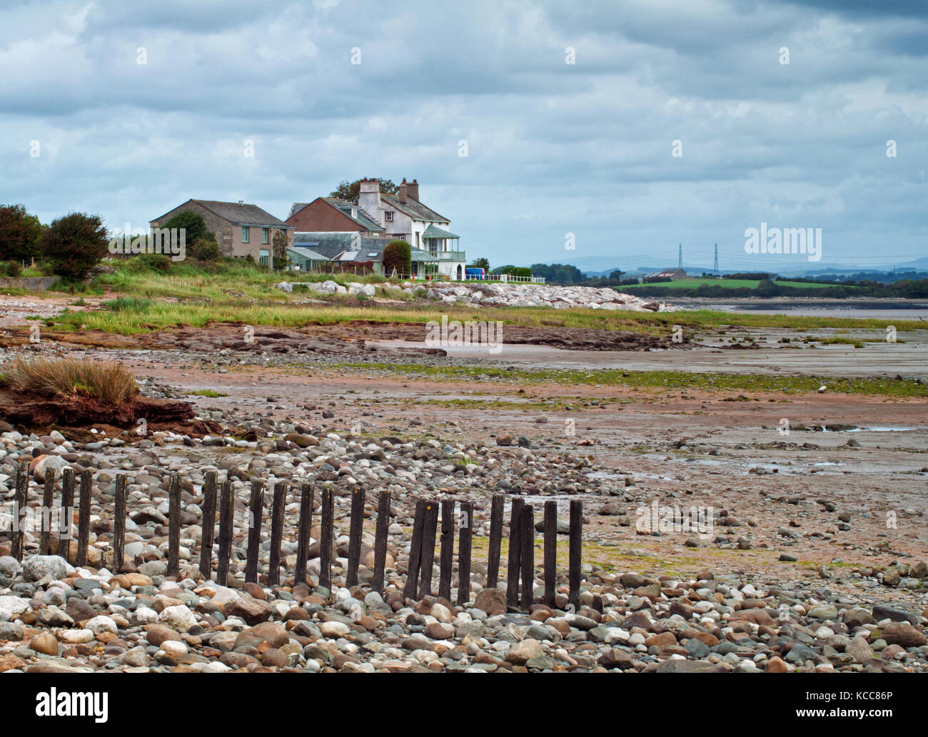 Buhnen am Strand von sunderland Punkt Stockfoto