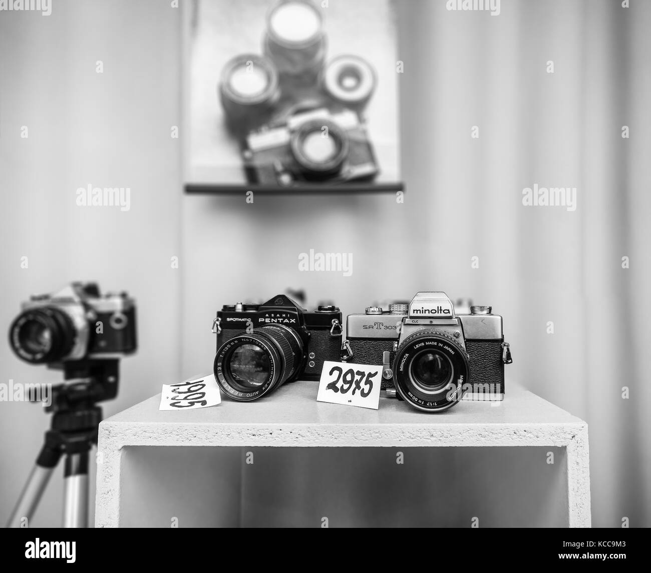 Klassische Kameras in ein Fenster angezeigt, in dem Sie in Aarhus, Mitteljütland, Dänemark Stockfoto