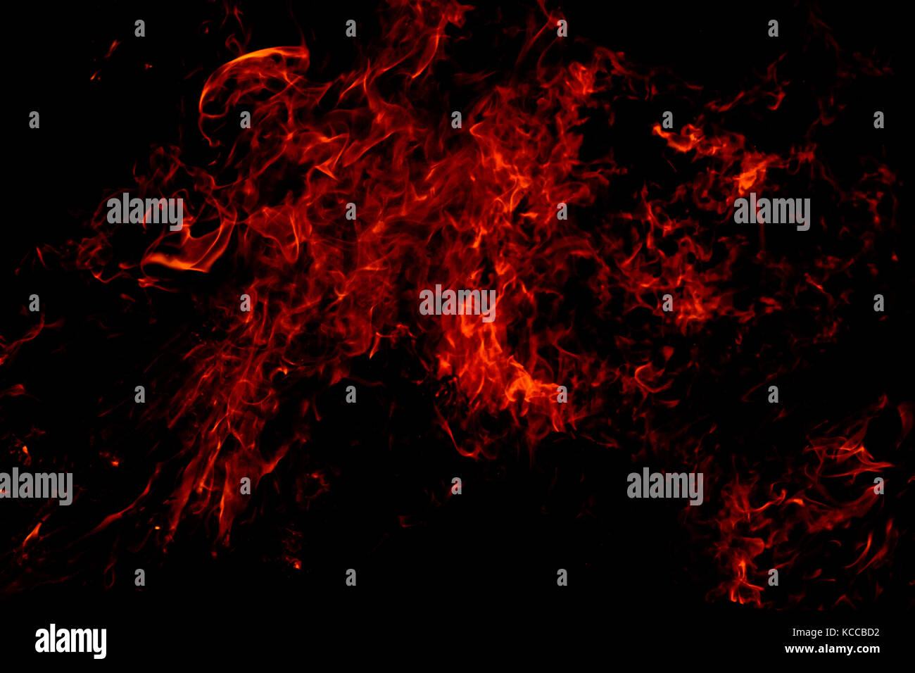 Flamme von einer Explosion auf einem schwarzen Hintergrund Stockfoto