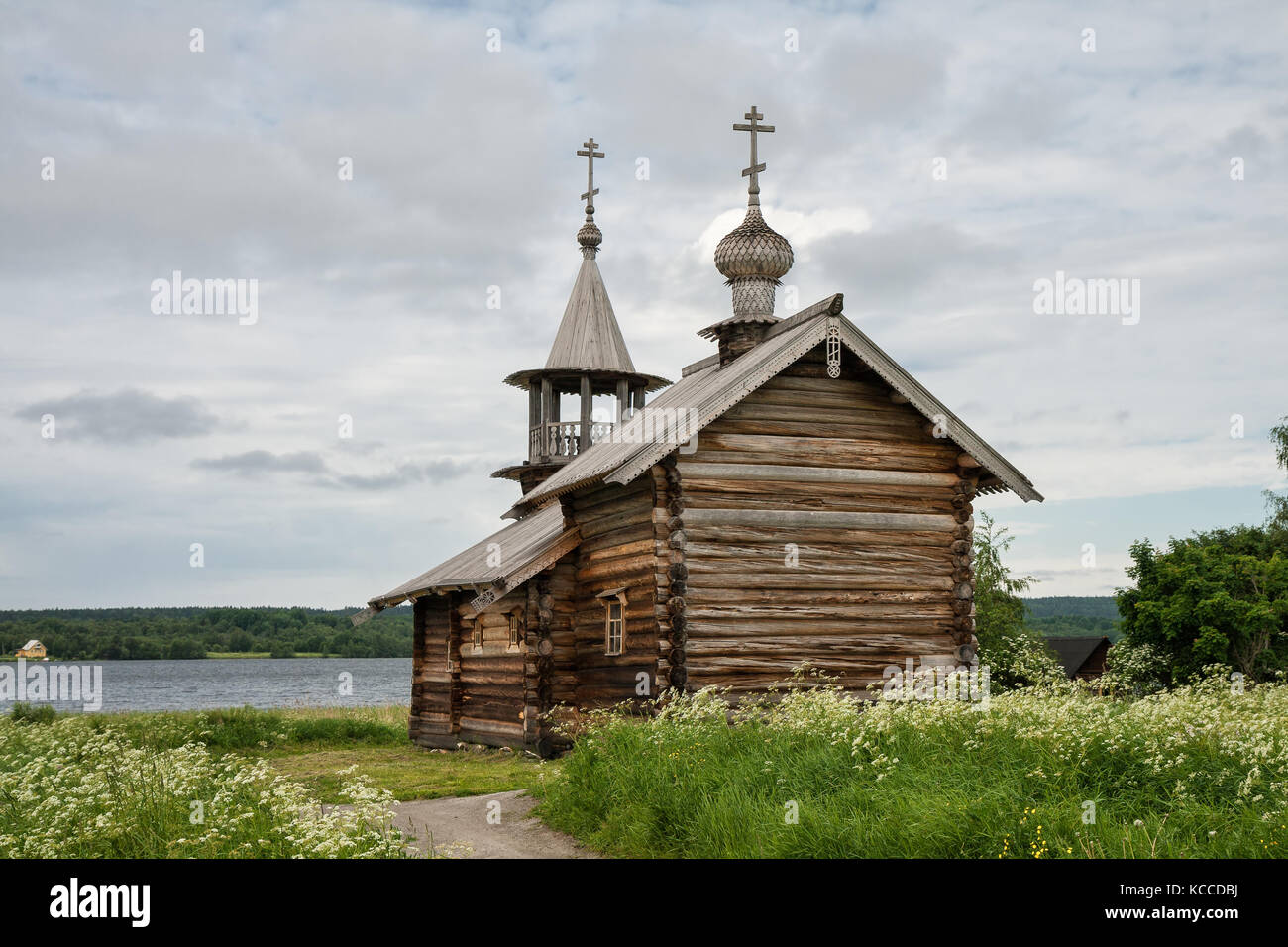 Alte hölzerne Kirche, 1352 Kapelle, Insel Kizhi, Karelien, Russland Stockfoto