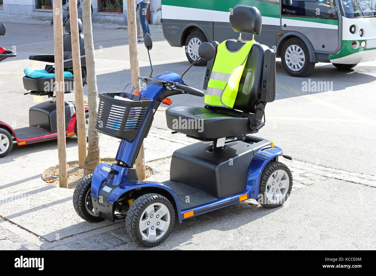 Aufkleber Für Behinderten Auto 2 X Behinderter FAHRER Blaues Abzeichen 4" 100 Mm Quadrat Vinyl Taxi Aufkleber