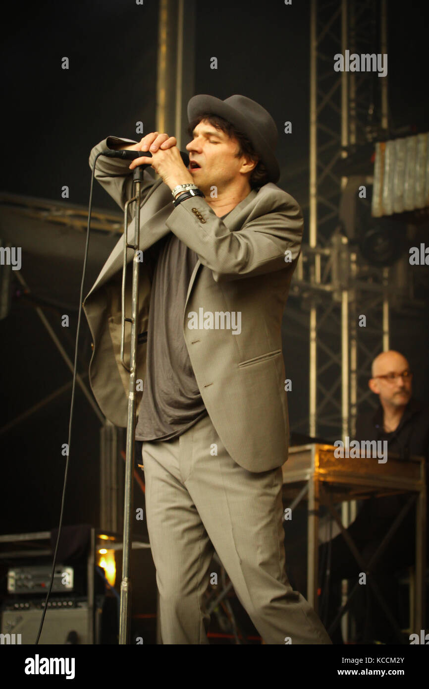 Der schwedische Sänger, Songwriter und Musiker Thåström führt ein Live Konzert in der norwegischen Musik Festival Bergenfest 2012. Joakim Thåström ist eine von Schwedens bekanntesten und angesehensten Rock Musiker. Norwegen, 24.06.2012. Stockfoto