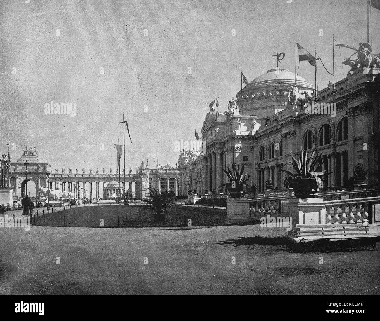 Vereinigte Staaten von Amerika, Illinois Zustand, Chicago City, Gebäude auf dem Gebiet der Weltausstellung 1893, die Kolonnade, Peristyl, digital verbesserte Reproduktion einer historischen Foto aus dem (geschätzten) Jahr 1899 Stockfoto