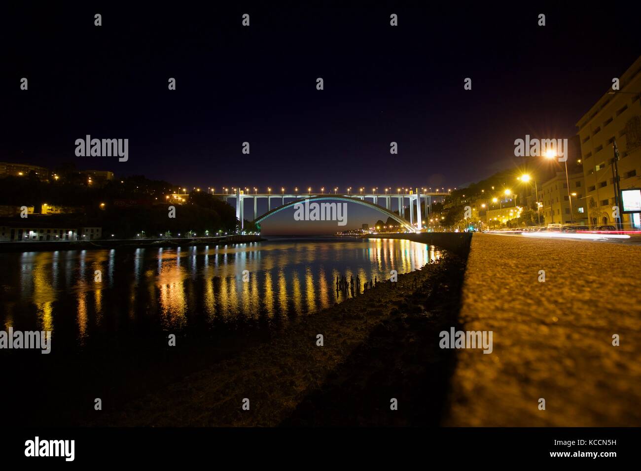 Porto, Vila Nova de Gaia, Rio Douro e Pontes Stockfoto