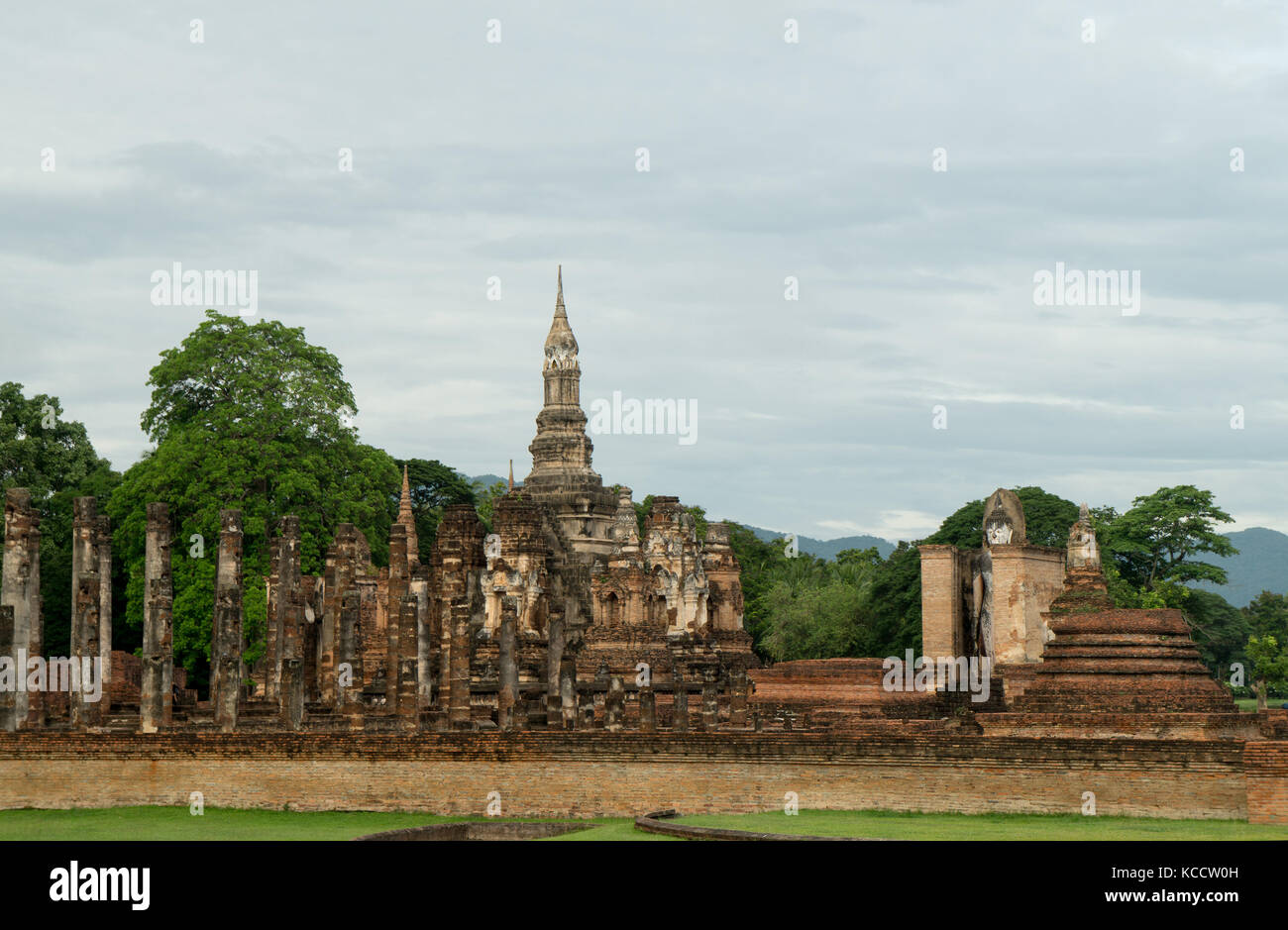 Ruinen in den historischen Park in Sukhothai Stockfoto