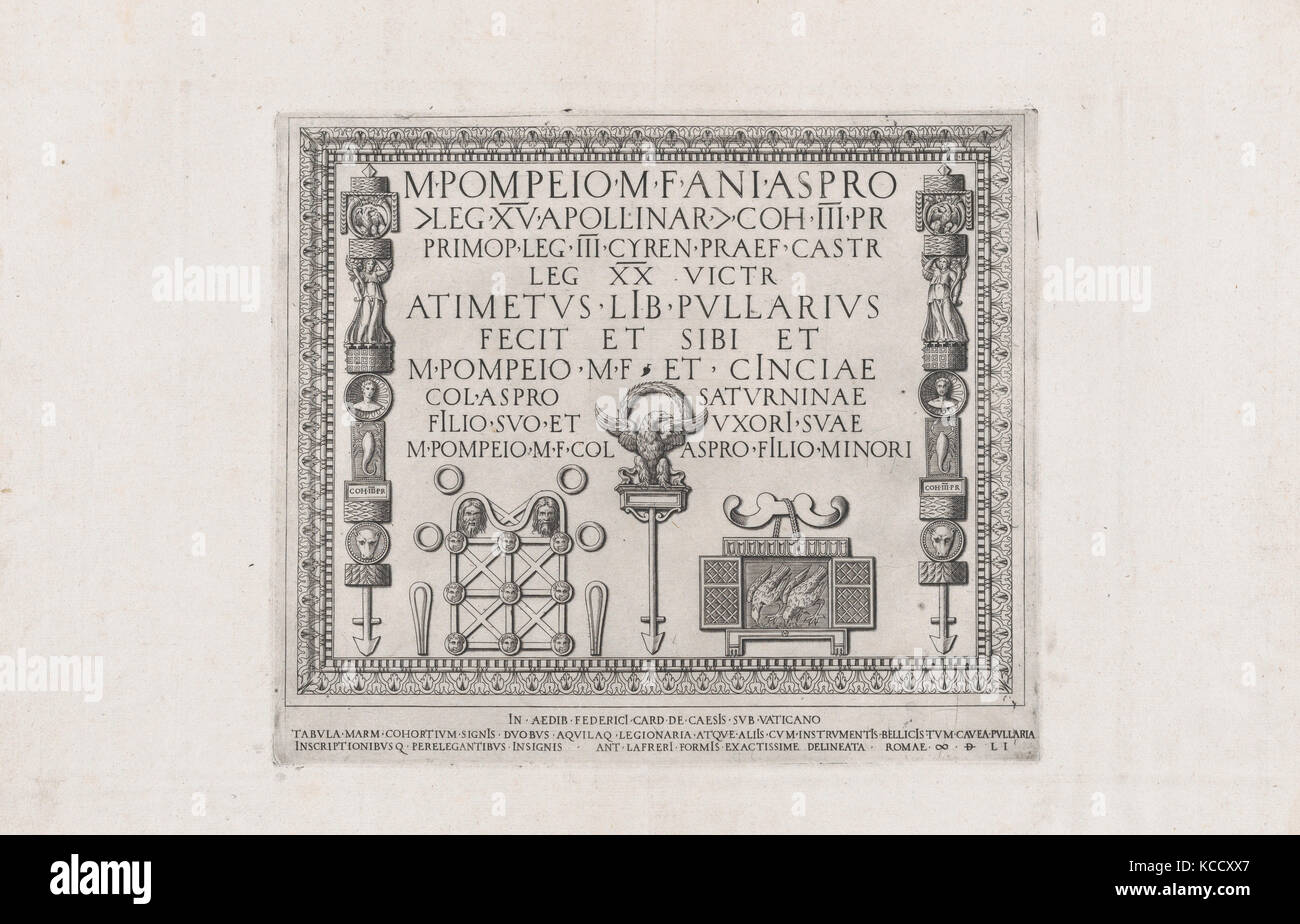 Speculum romanae Magnificentiae: eine Marmortafel mit militärischen Abzeichen, Nicolas Beatrizet, 1551 Stockfoto