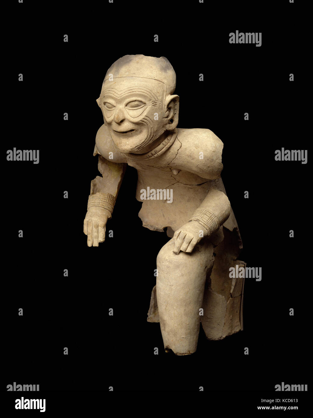 Sitzende Figur, 1. Jahrhundert v. Chr. - A.D. 1. Jahrhundert, Kolumbien oder Ecuador, Tolita-Tumaco, Keramik, H., 25 x W 14 x D 13. (63 Stockfoto