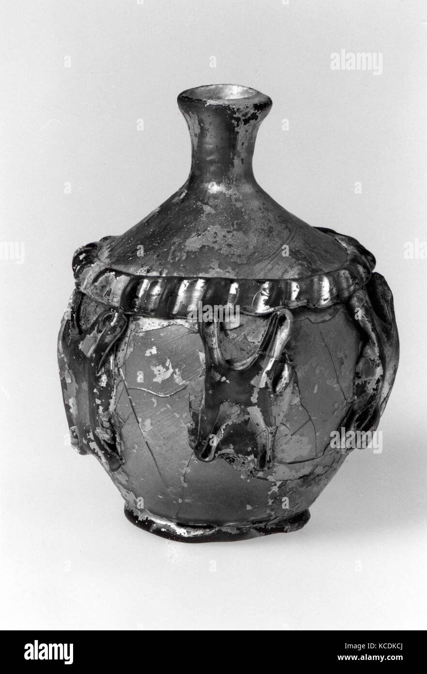 Kolben, 7.-9. Jahrhundert, islamischen, wahrscheinlich fast farbloses Glas mit einem grünen oder gelbliche Färbung. Geblasen, die Rim beendet am Stockfoto