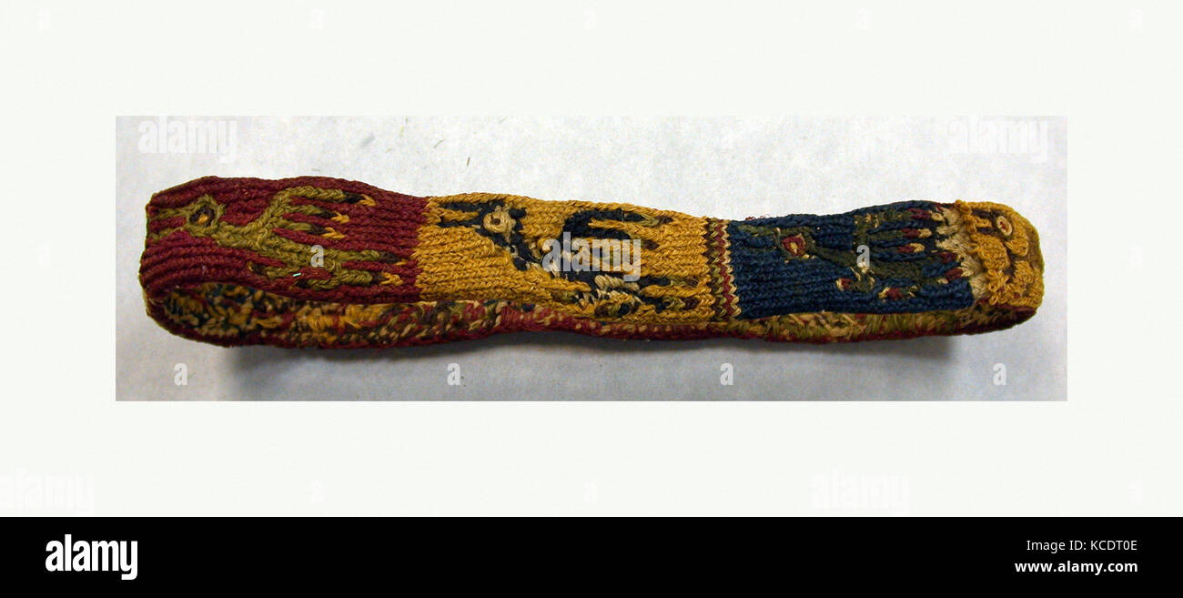 Kopfbügel, 2.-7. Jahrhundert, Peru, Nazca (?), Baumwolle, Camelid Haar, Höhe 1 in., Textiles-Woven Stockfoto