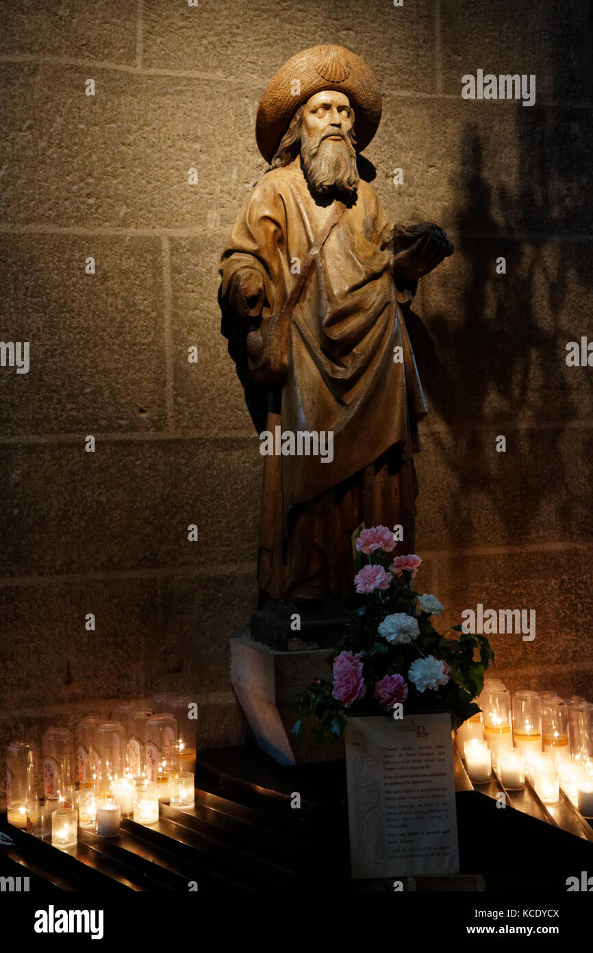 St-James Statue in der Kathedrale von Puy-en-Velay Stockfoto