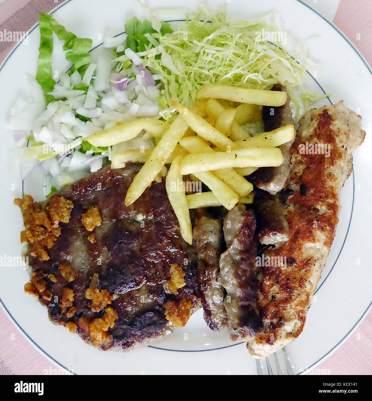 Bild von fettem Essen, gegrilltem Fleisch Stockfoto