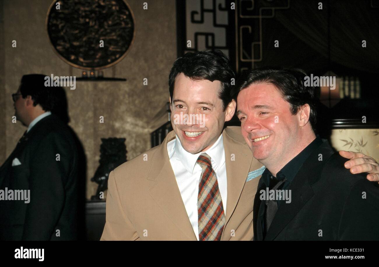 Matthew Broderick und Nathan Lane Die letzte Aufführung von Nathan Lane und Matthew Broderick im Broadway-Hit "The Producers" St. James Theatre, NYC 17.03.2002 @ JOSEPH MARZULLO / MediaPunch Stockfoto