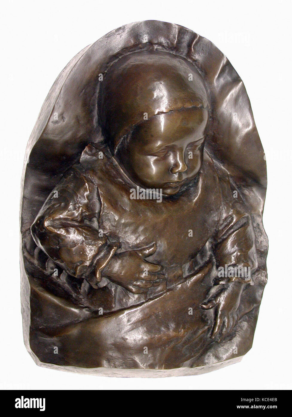 Schlafendes Baby, 1889, Französisch, Bronze, Gesamt: 20 1/4 x 14 1/4 x 7 1/4 in. (51,4 × 36,2 × 18,4 cm), Sculpture-Bronze Stockfoto