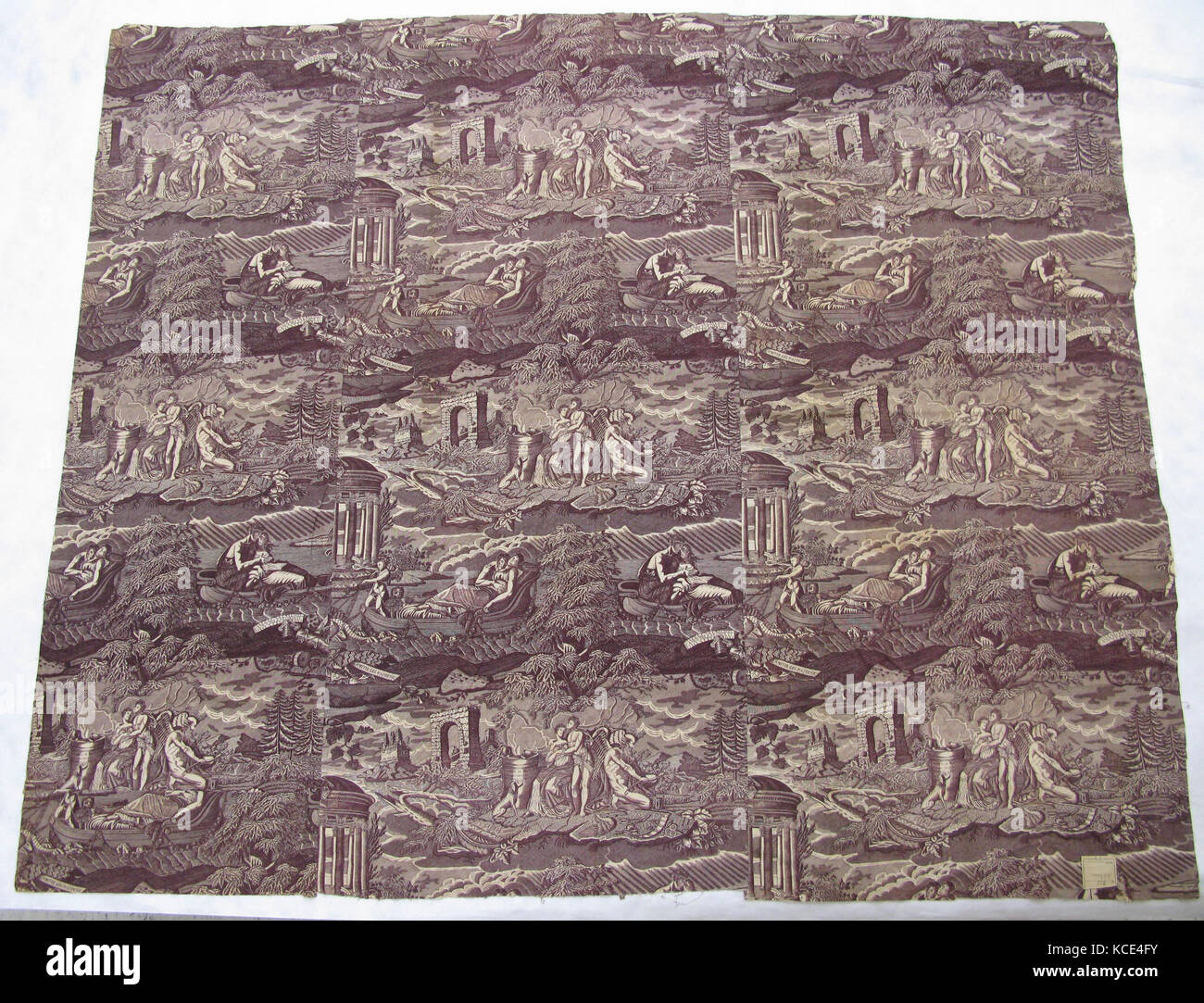Die Liebhaber, im zweiten Quartal 19, Französisch, Baumwolle, Insgesamt (a): 55 3/4 x 67 in. (141.6 x 170.2 cm), Textiles-Printed Stockfoto