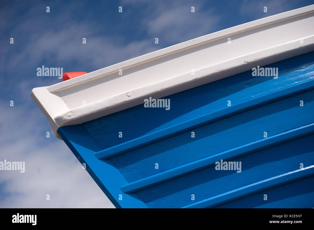 Bug eines Northumbrian angeln Coble, Newbiggin-by-the-Sea, Northumberland Stockfoto