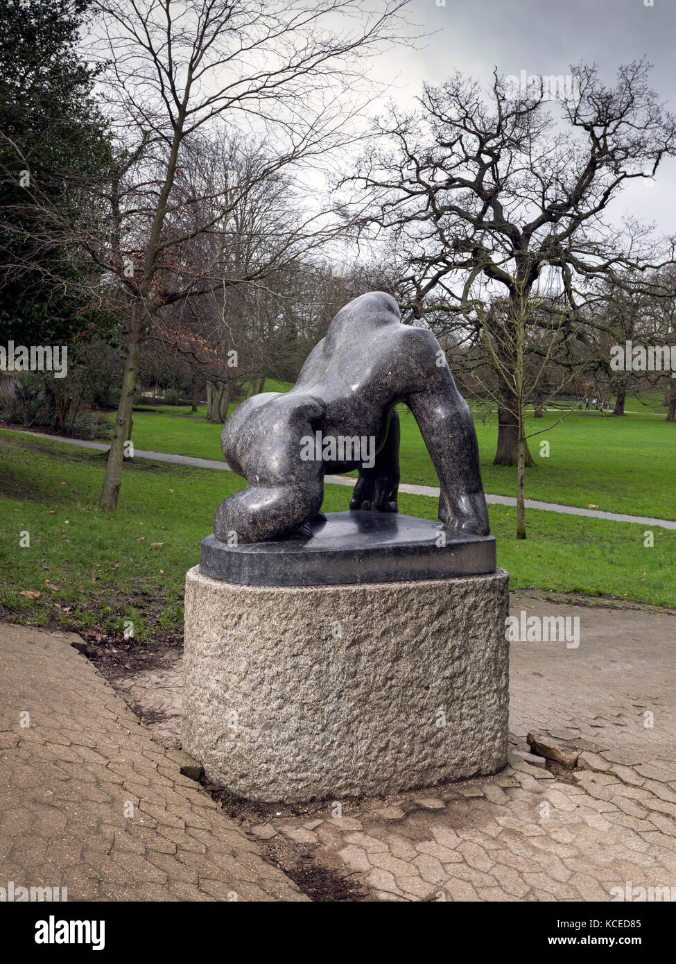 Crystal Palace Park, sydenham, London. David wynne Skulptur" Kerl der Gorilla". Stockfoto