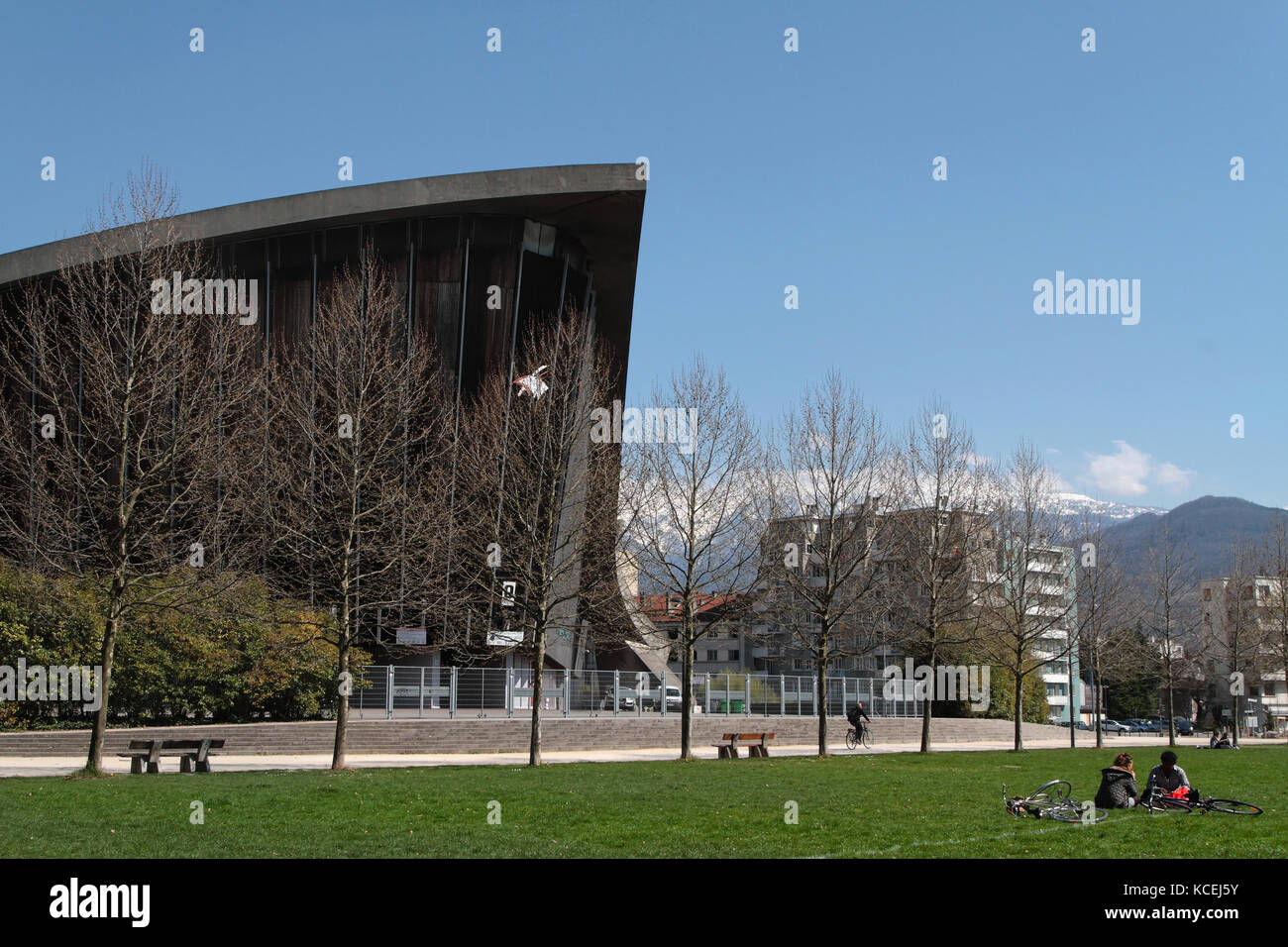 GRENOBLE, FRANKREICH, 7. April 2015 : Palais des Sports, auch bekannt als Stade Olympique de Glace. Diese Eishockeyhalle befindet sich in Paul-Mistral Par Stockfoto