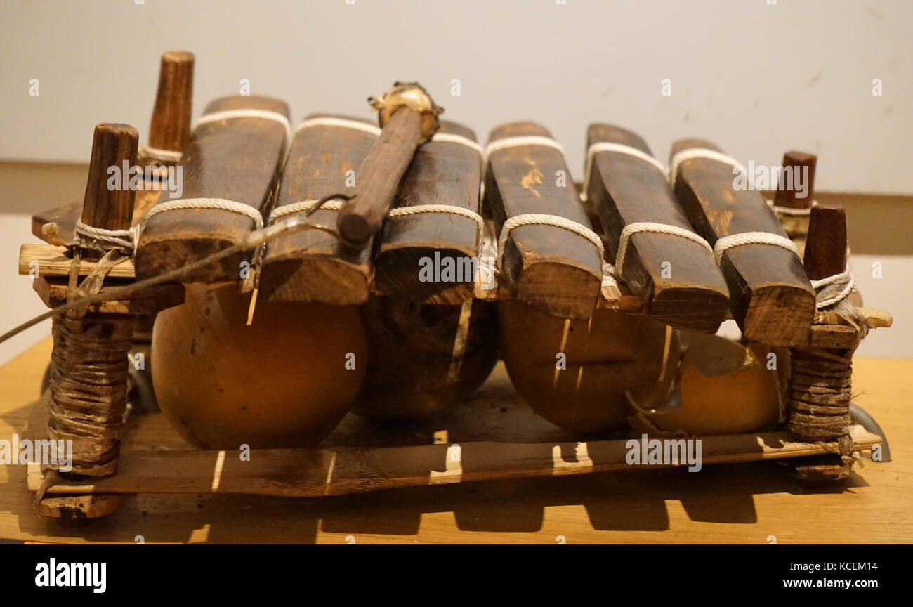 Ein Balafon, das ist ein Instrument, ähnlich einem Xylophon, hat aber Kürbisse, die den Klang mitschwingen. Stockfoto