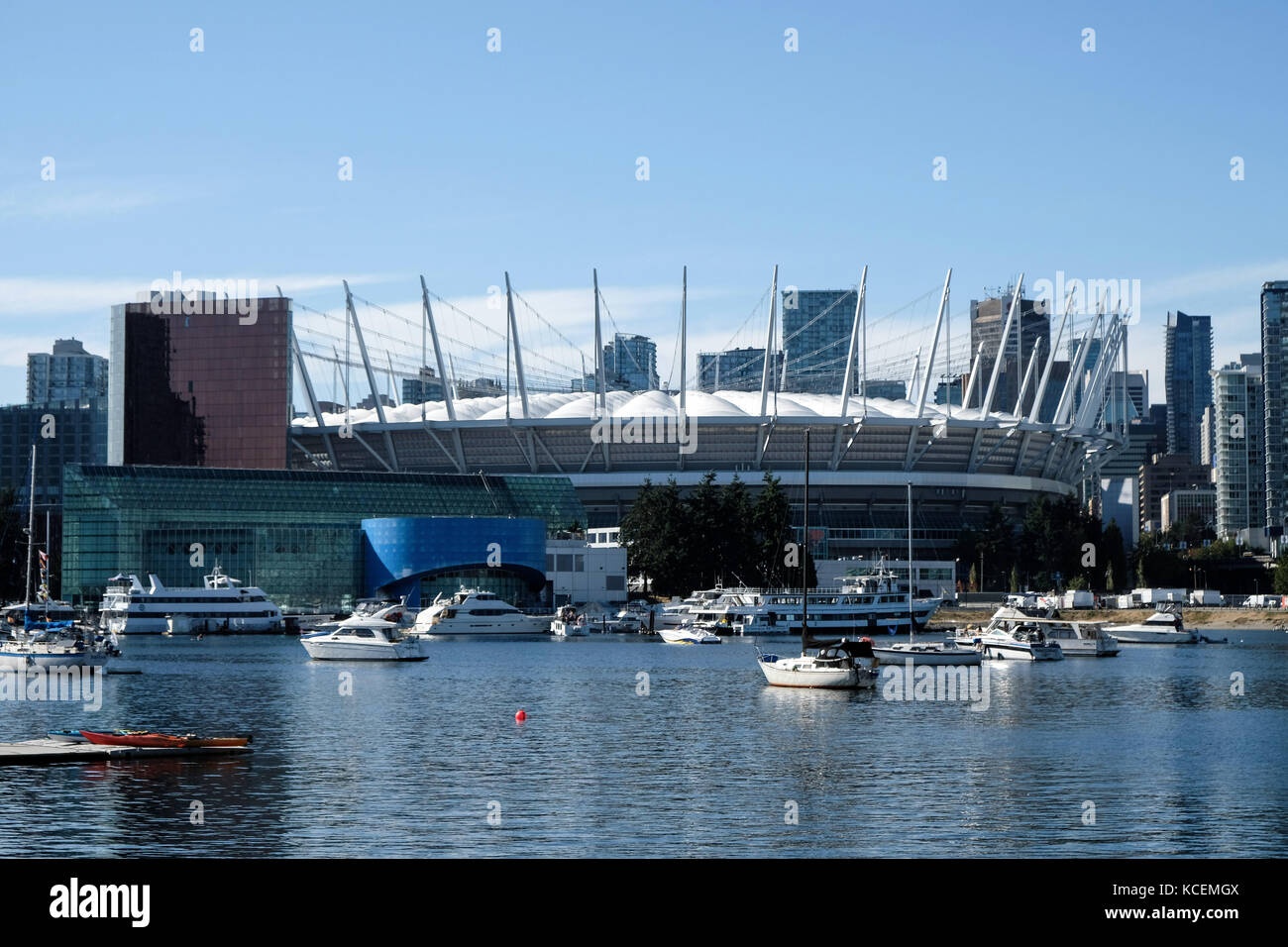 BC Place, ein Fußballstadion, die auf der nördlichen Seite des False Creek in Vancouver, Kanada sitzt Stockfoto