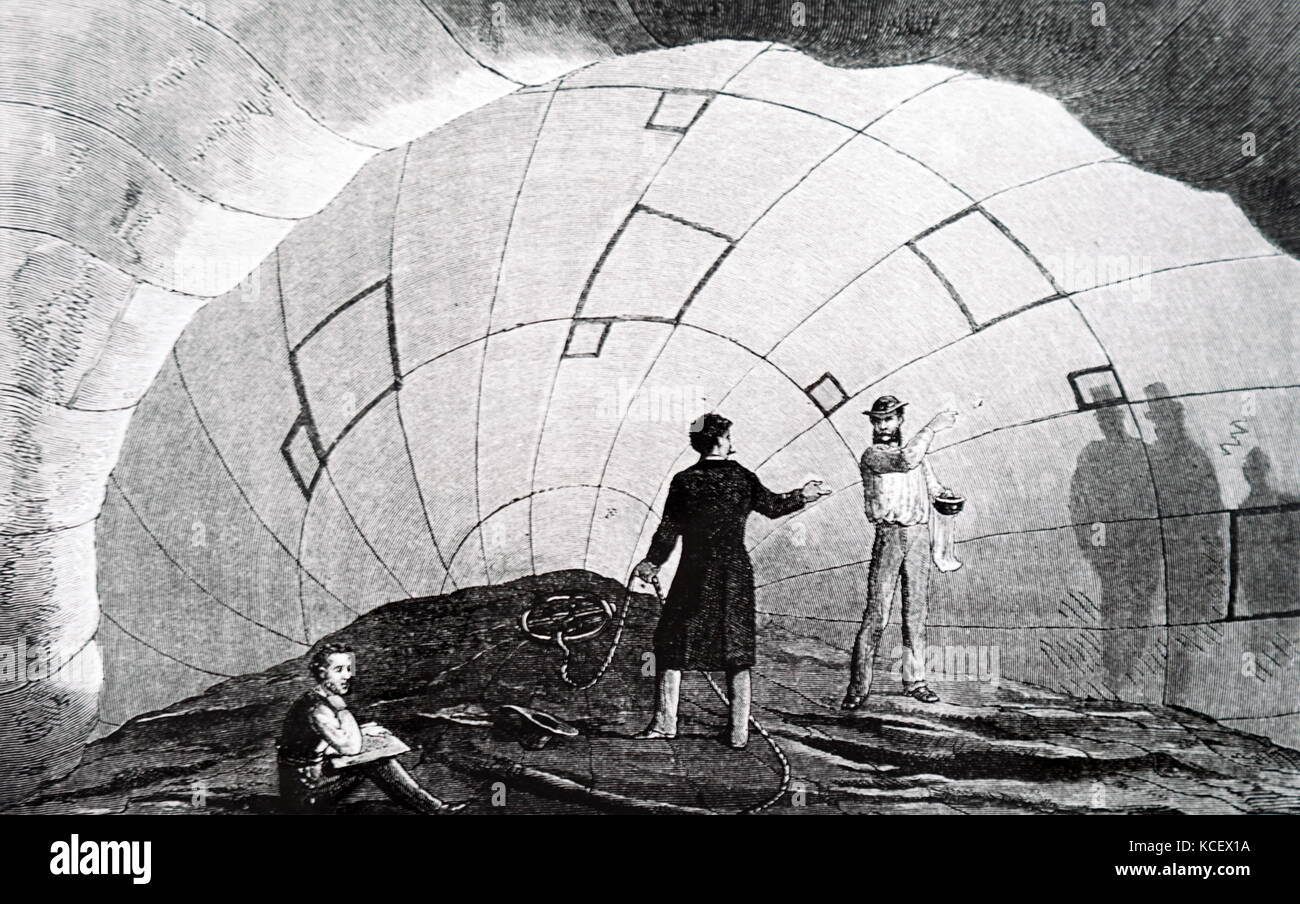 Kupferstich mit der Darstellung der Befüllung von einem Ballon in England. Vom 19. Jahrhundert Stockfoto